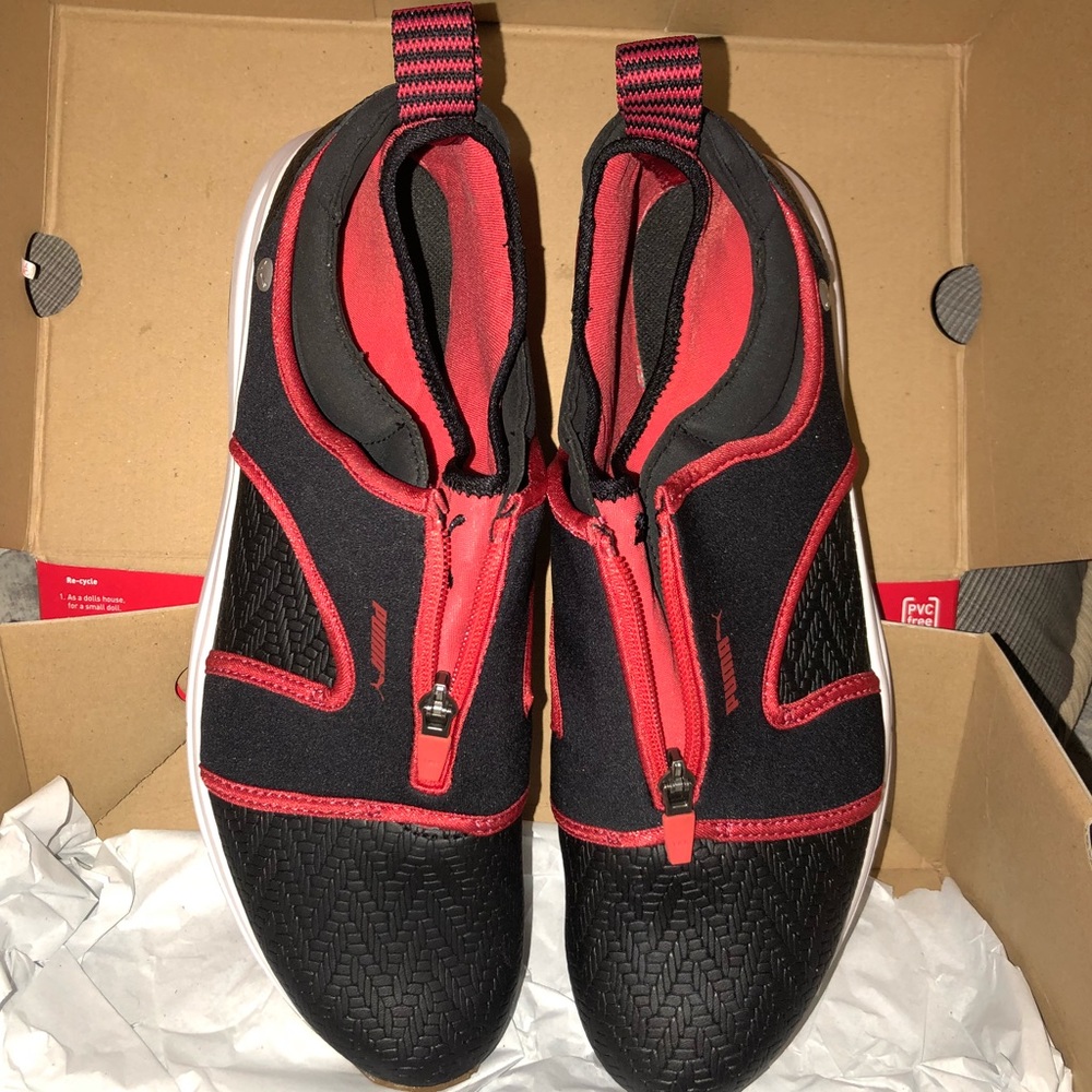 Puma sneakers zip up